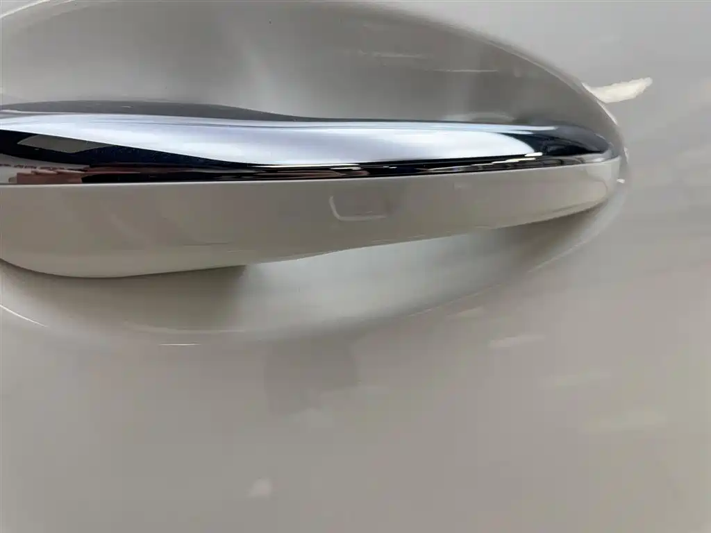 Mercedes-Benz GLC 300 L 4MATIC Dynamic Edition 5-Seater (2023 Facelift)