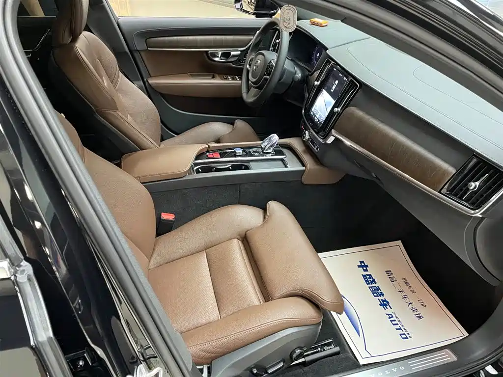 Volvo S90 2024 B5 Inscription