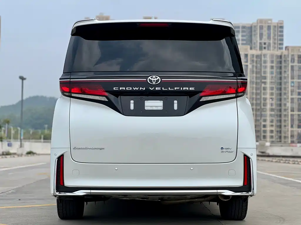 Toyota Vellfire 2024 Crown Hybrid 2.5L Supreme Executive Edition