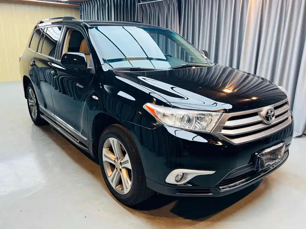 2012 Toyota Highlander 2.7L FWD 7-Seater Luxury Edition