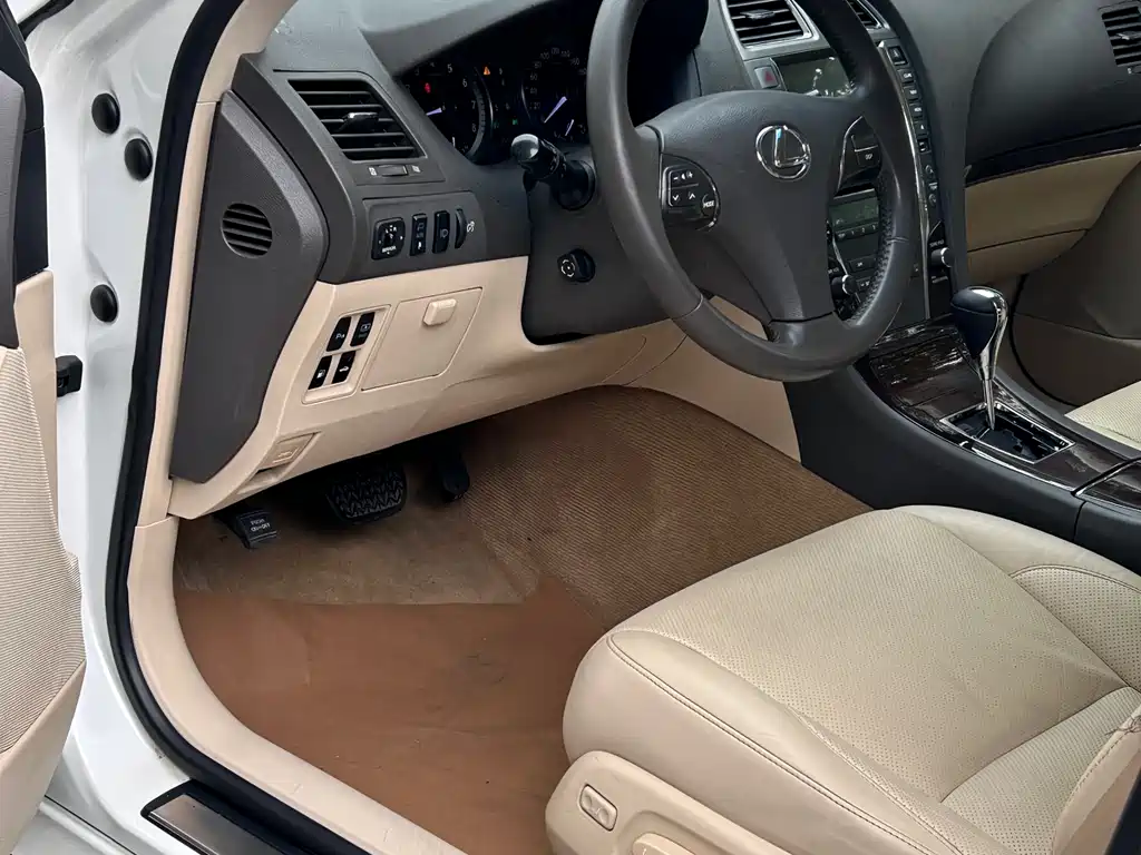 Lexus ES 2012 240 Special Limited Edition