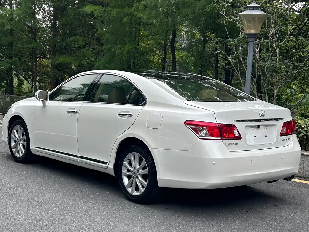 Lexus ES 2012 240 Special Limited Edition