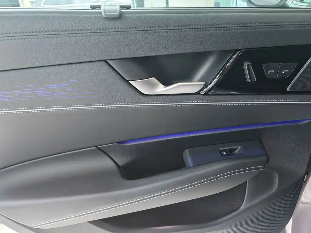 Volkswagen Passat 2025 Pro 380TSI Starry Sky Longzun Edition