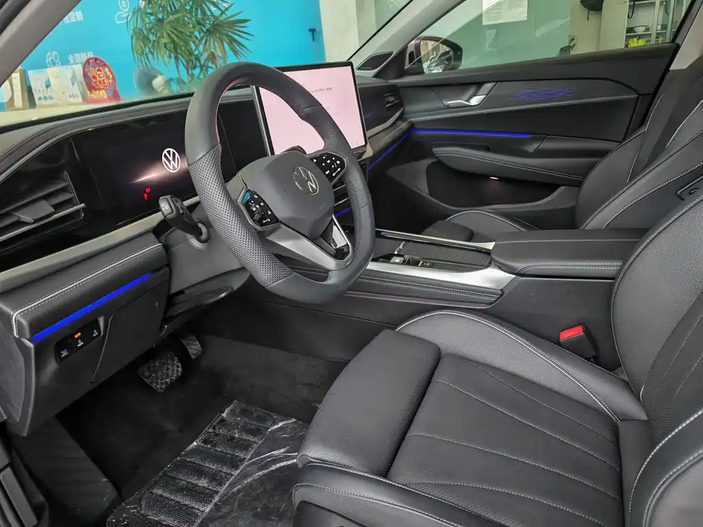 Volkswagen Passat 2025 Pro 380TSI Starry Sky Longzun Edition