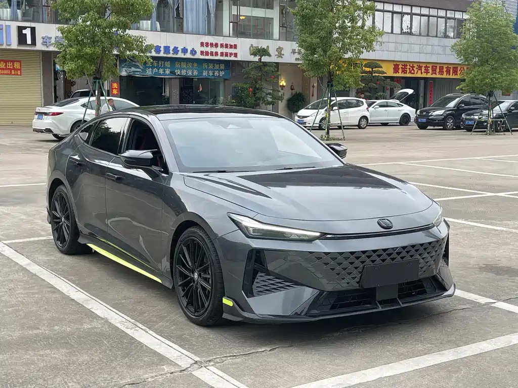 Changan UNI-V 2024 1.5T Premium Sport Edition