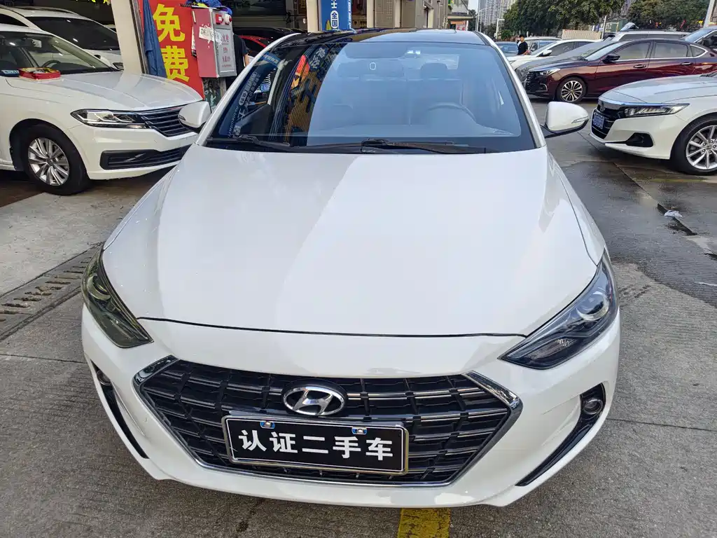 Elantra GT 2019 model 1.4T DCT Sport