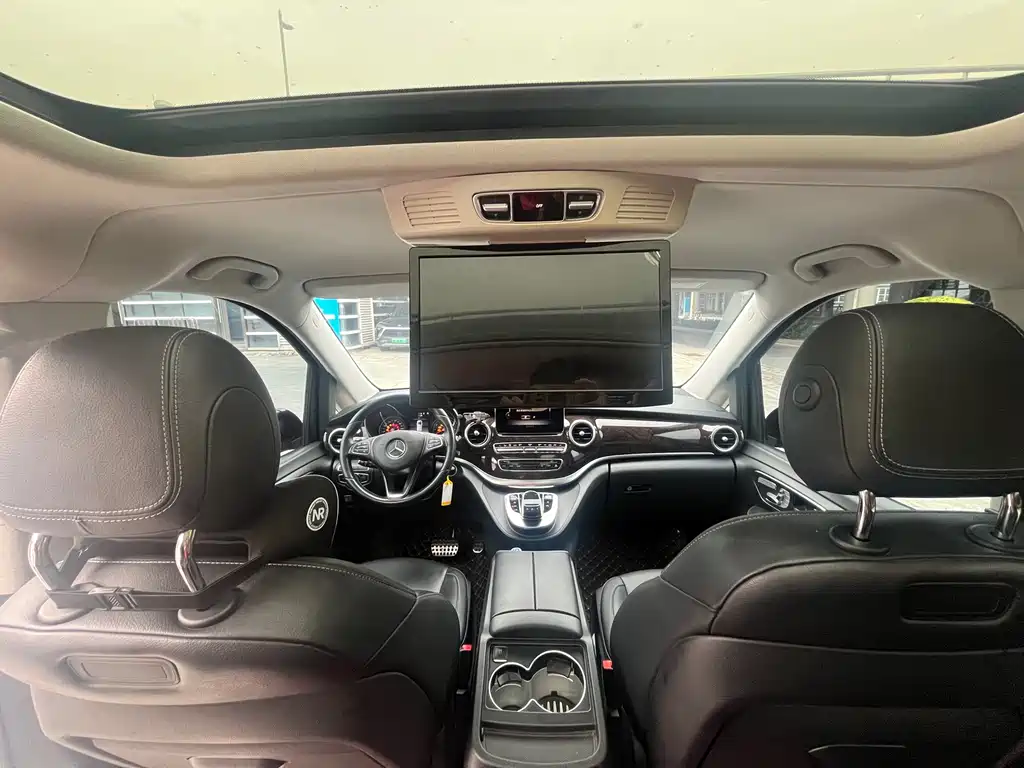 Mercedes-Benz V-Class 2018 V 260 L Luxury Long Wheelbase China VI