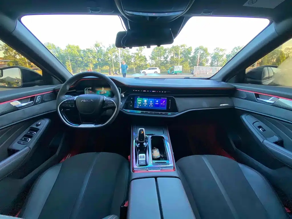 Dongfeng Fengshen Yixuan MAX 2021 1.5T Super Dad Edition