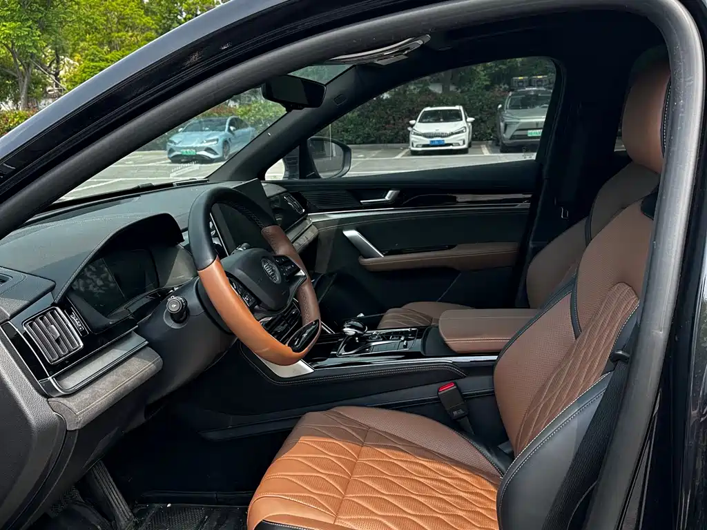 BYD Tang 2023 DM-i Champion Edition 112KM Prestige Model