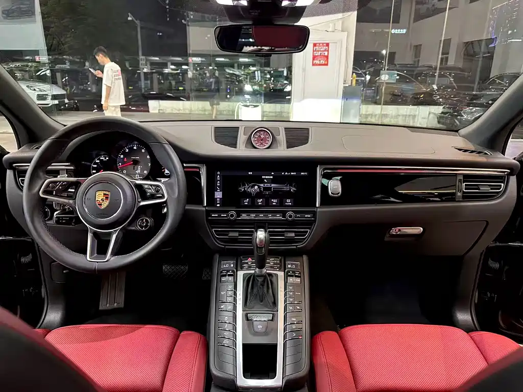 2021 Porsche Macan S 3.0T