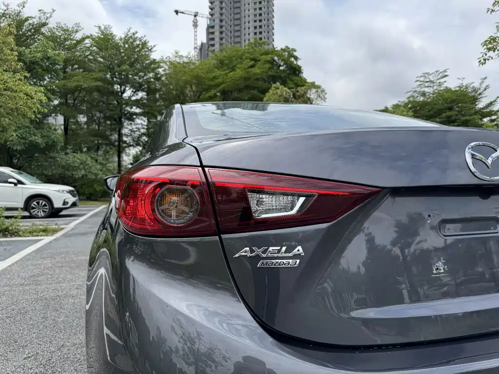 Mazda 3 Axela