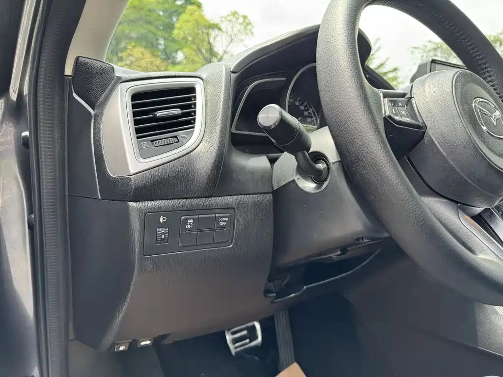 Mazda 3 Axela