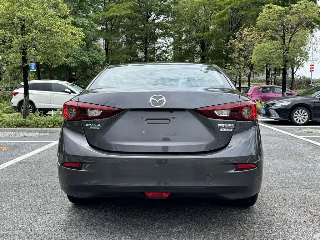 Mazda 3 Axela