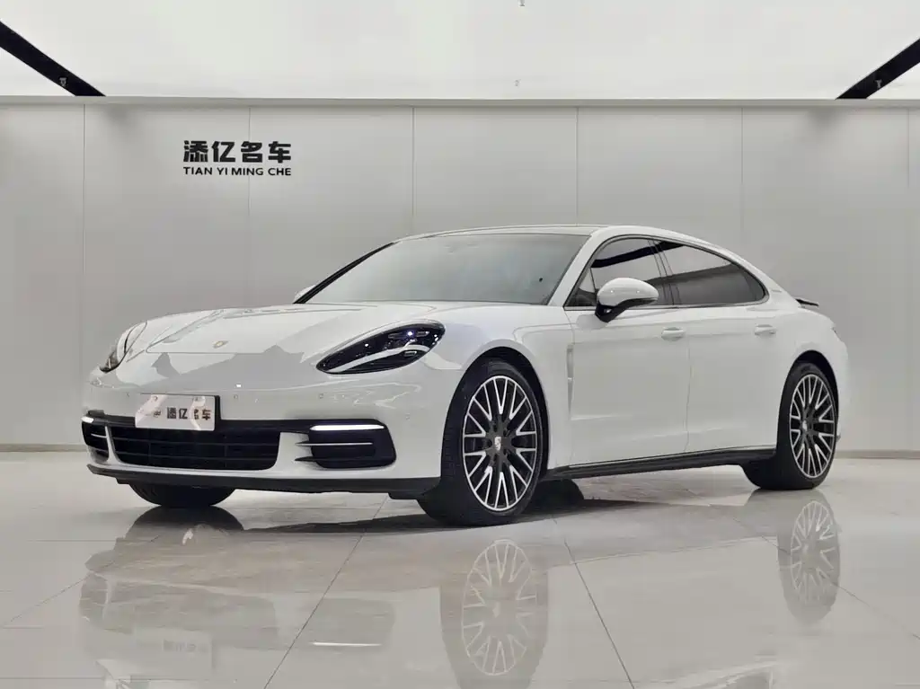Porsche Panamera 4 Executive LWB 3.0T