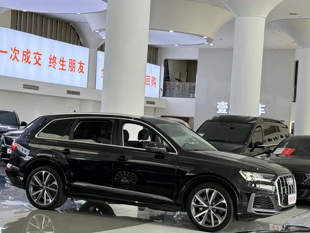 Audi Q7 2020 55 TFSI quattro S line Sport