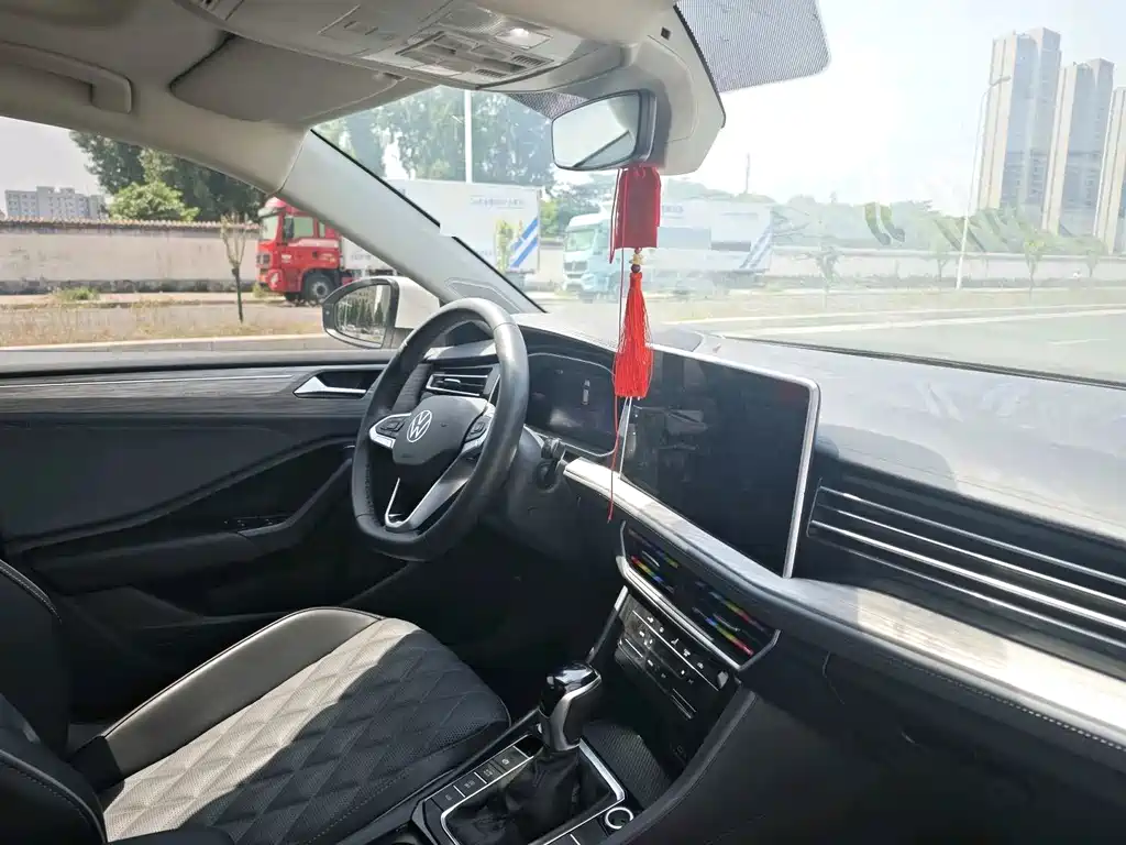 Volkswagen Sagitar 2023 280TSI DSG Beyond Edition