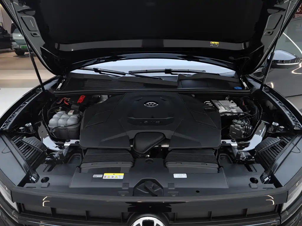 Volkswagen Touareg 2022 3.0TSI R-Line Black Edition