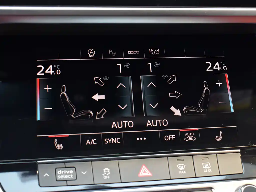 Audi A7L 2024 45 TFSI quattro S-line Black Warrior Edition