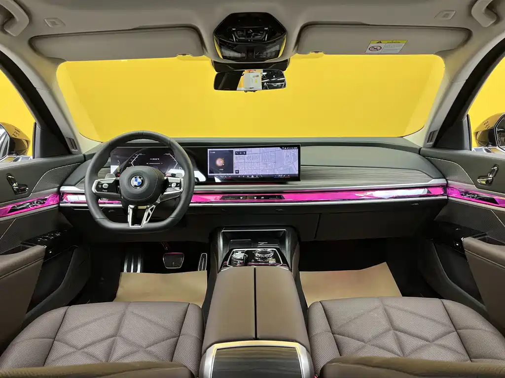 BMW 7 Series 2023 735Li M Sport Package