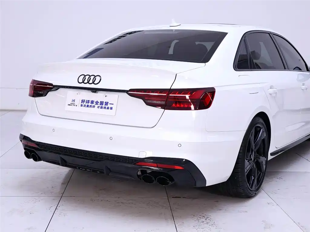Audi A4L 2024 40 TFSI Luxury Dynamic Star Night Edition
