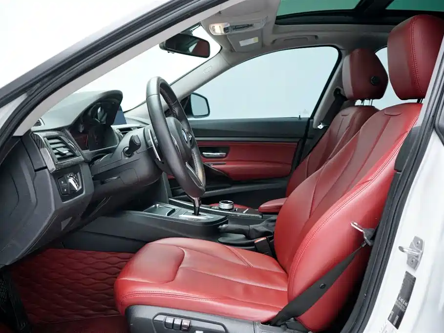 BMW 3 Series GT 2017 320i Fashion Edition