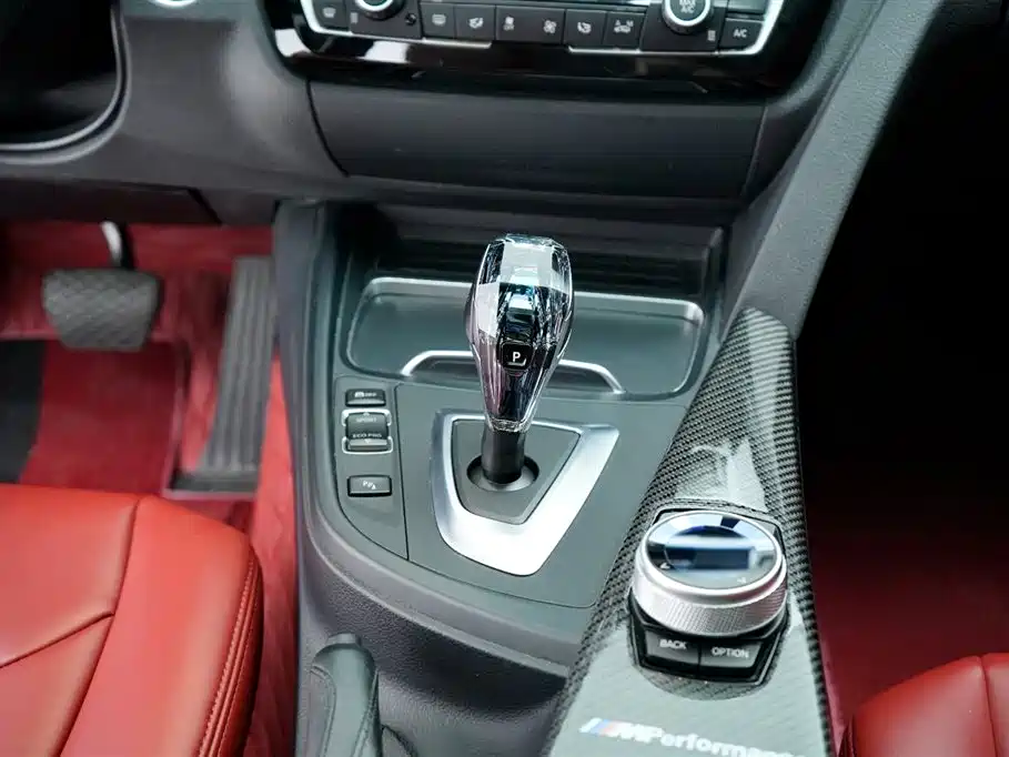 BMW 3 Series GT 2017 320i Fashion Edition