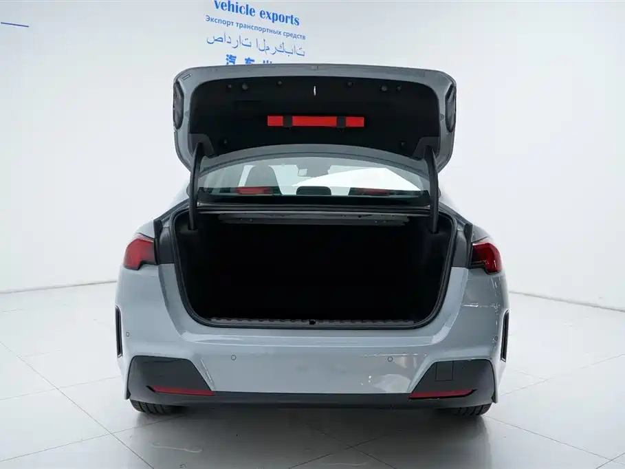 BMW 2 Series 2025 225L M Sport Night Edition