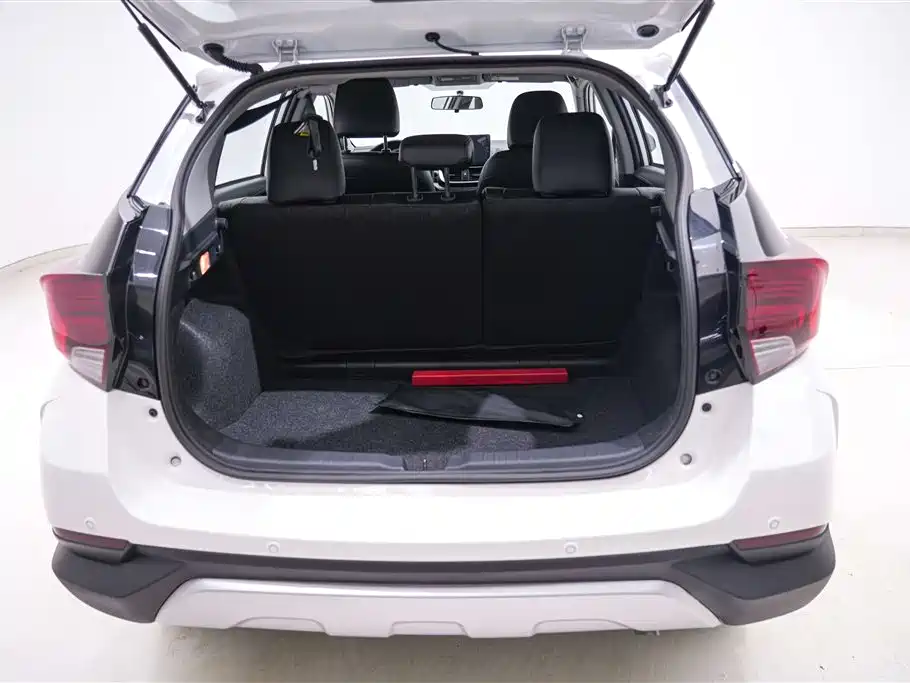 Toyota Yaris L X 1.5L CVT Premium Plus 2022