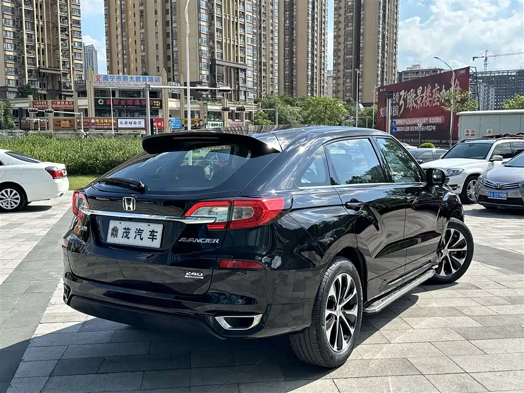 Honda Avancier 2019 240TURBO FWD Luxury