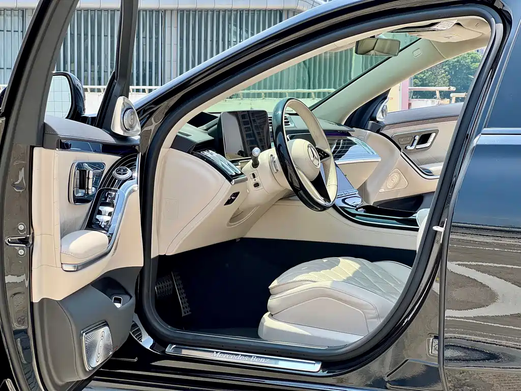 Mercedes-Benz S-Class 2025 S 580 L Canadian Version