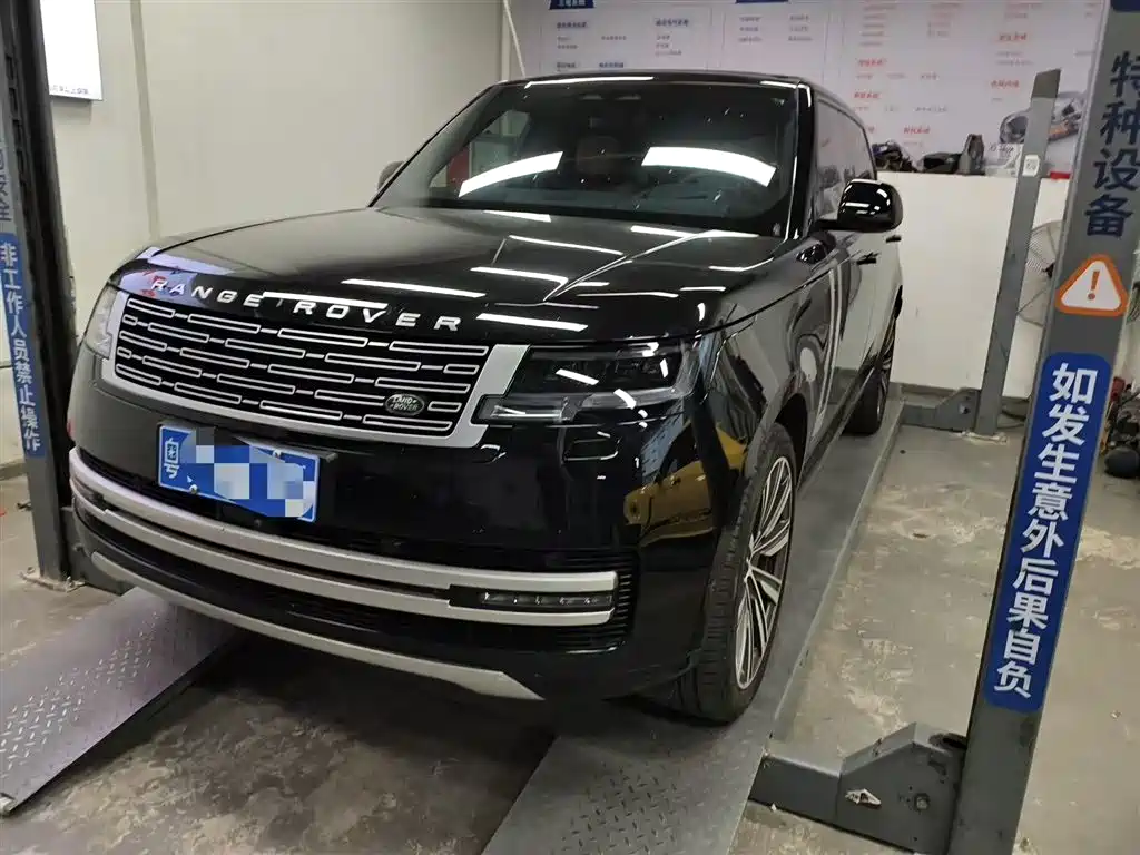 Range Rover 2024 3.0 L6 400PS Autobiography LWB