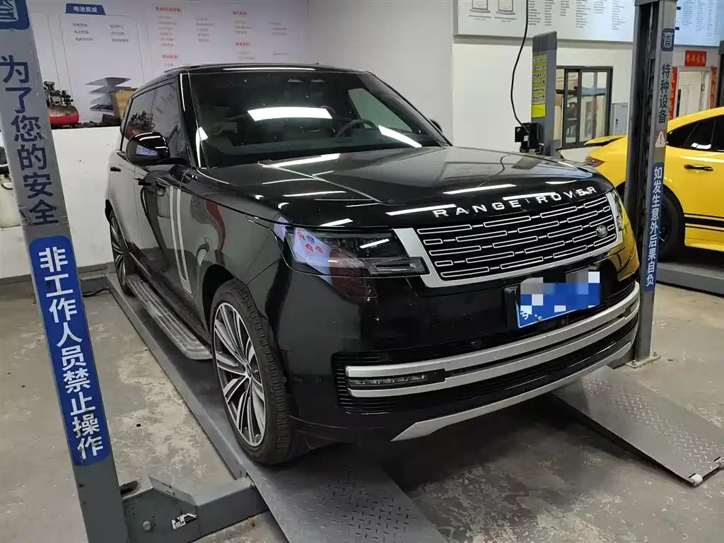 Range Rover 2024 3.0 L6 400PS Autobiography LWB