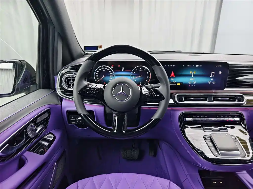 Mercedes-Benz Vito 2024 2.0T Business Edition 7-Seater