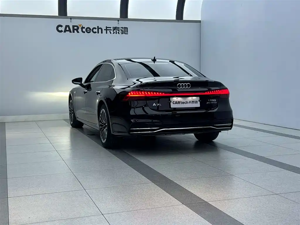 Audi A7L 2024 45 TFSI Luxury