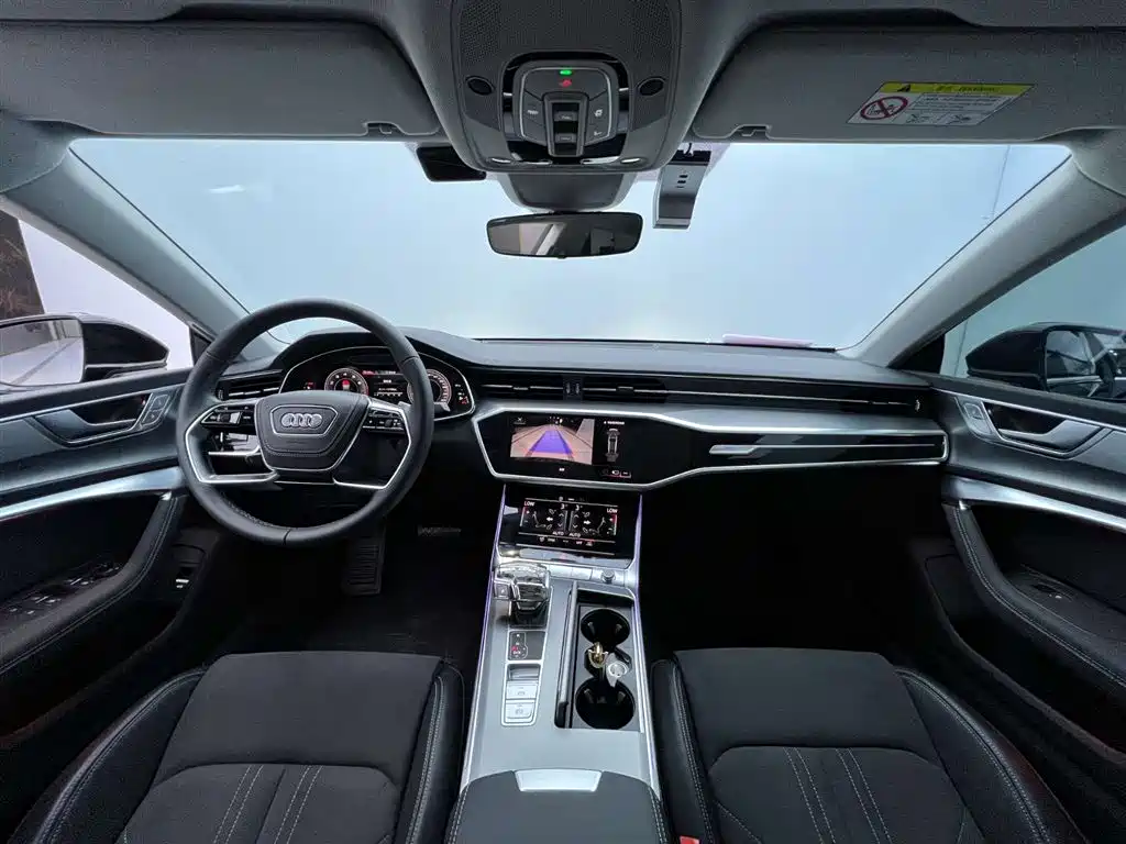 Audi A7L 2024 45 TFSI Luxury
