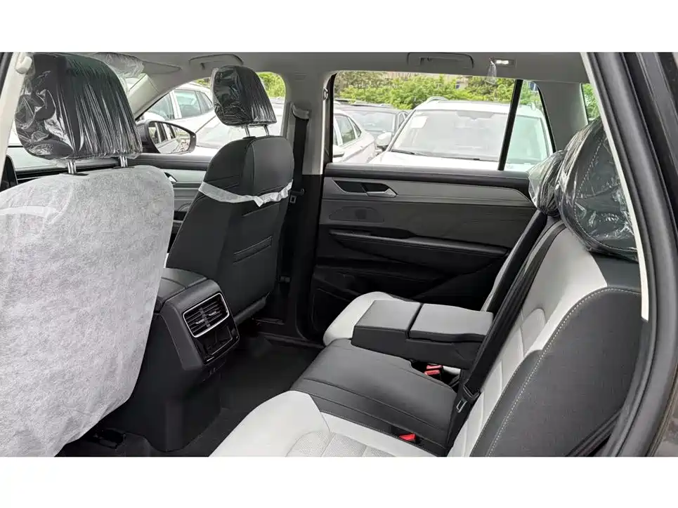 Volkswagen Tavendor 2026 330TSI Luxury Edition