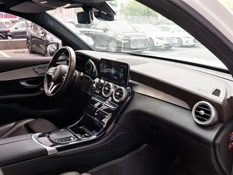 Mercedes-Benz GLC 260 L 4MATIC Dynamic 2020
