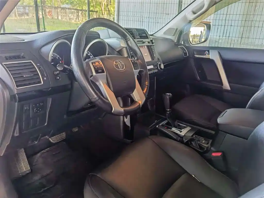 Toyota Prado 2016 2.7L Automatic Standard Edition