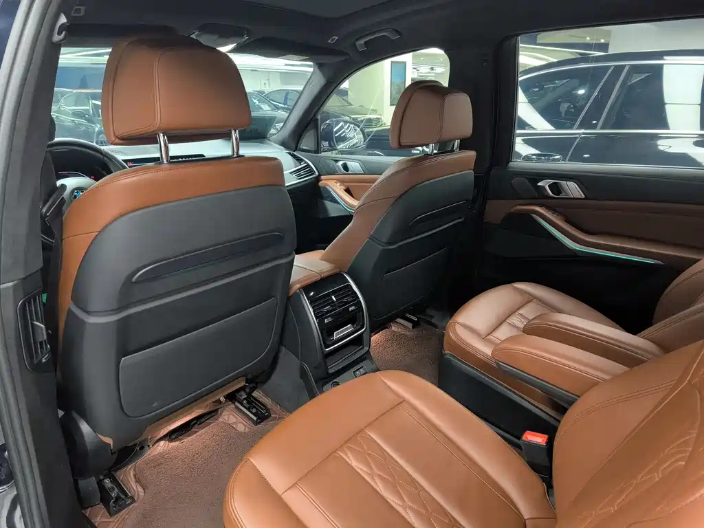 BMW X7 2021 xDrive40i Excellence M Sport Package