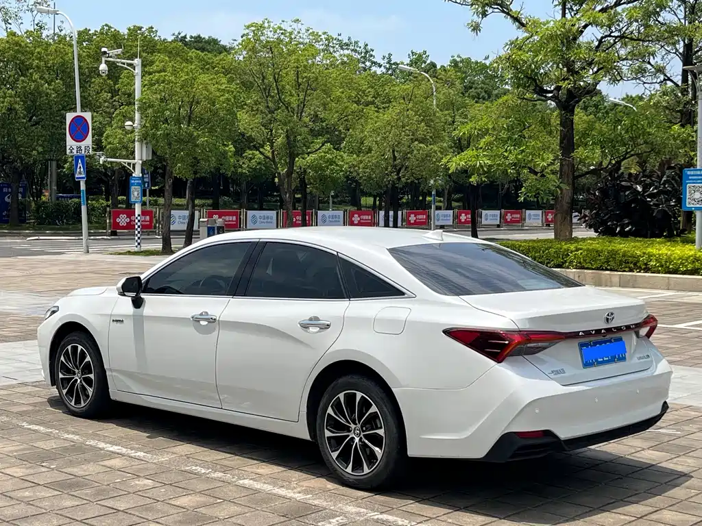 Toyota Avalon 2023 Hybrid 2.5L Luxury Edition