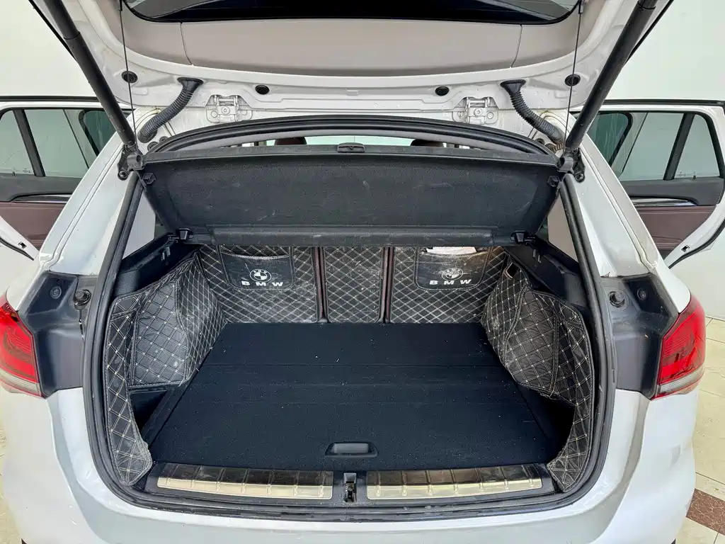 BMW X1 2022 sDrive25Li Leading Edition