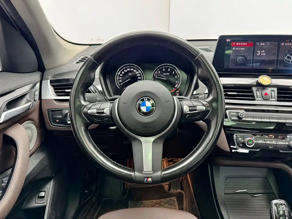 BMW X1 2022 sDrive25Li Leading Edition