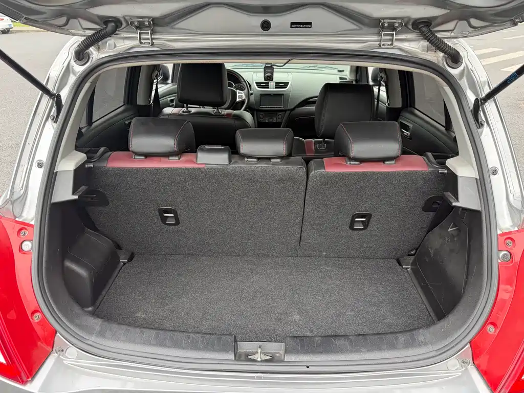 Suzuki Swift 2014 1.6L CVT FWD Luxury Edition