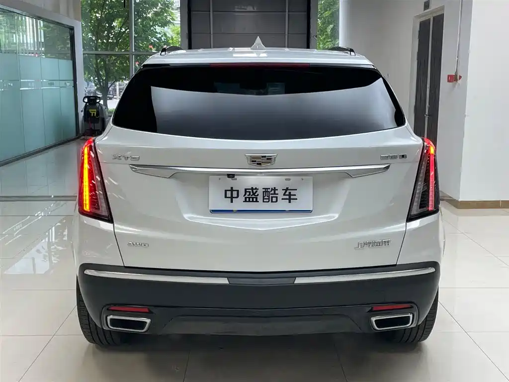 Cadillac XT5 2021 28T AWD Leading Sport Edition