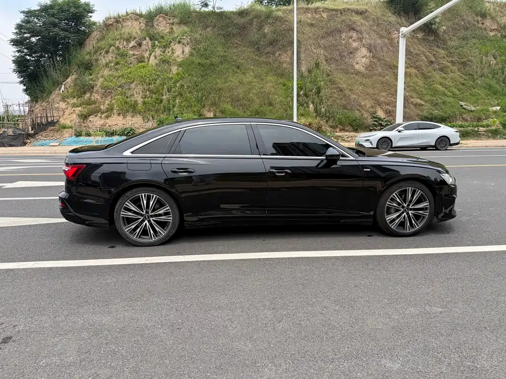 Audi A6L 2022 45 TFSI Select Dynamic Edition