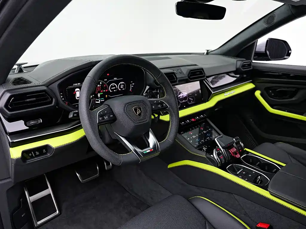 Lamborghini Urus SE 2025 4.0T Standard Edition
