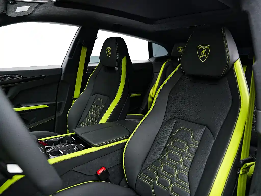 Lamborghini Urus SE 2025 4.0T Standard Edition