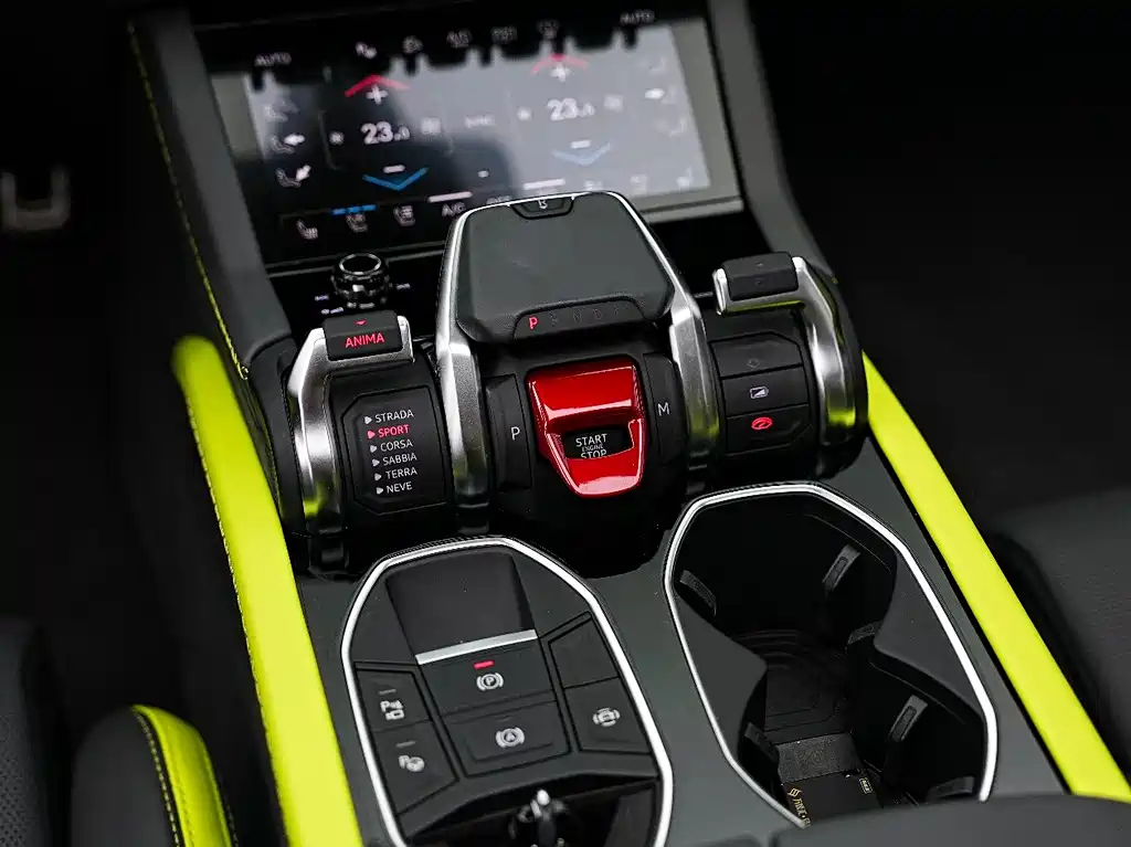 Lamborghini Urus SE 2025 4.0T Standard Edition