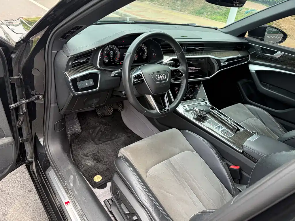 Audi A6L 2022 45 TFSI Select Dynamic Edition