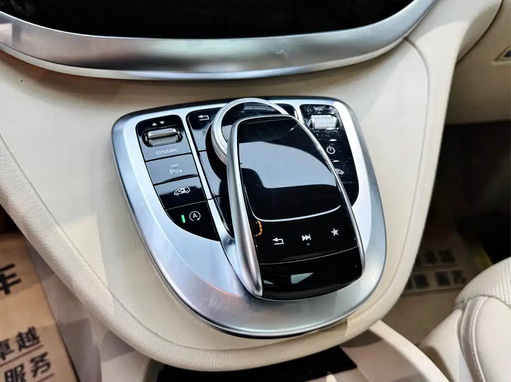 Mercedes-Benz V-Class 2017 260 L尊贵加长版